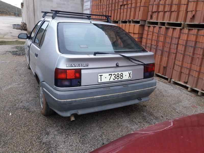 renault 19 hatchback (b/c53) del año 1989