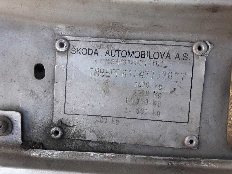 skoda felicia berlina ( 791) del año 1998