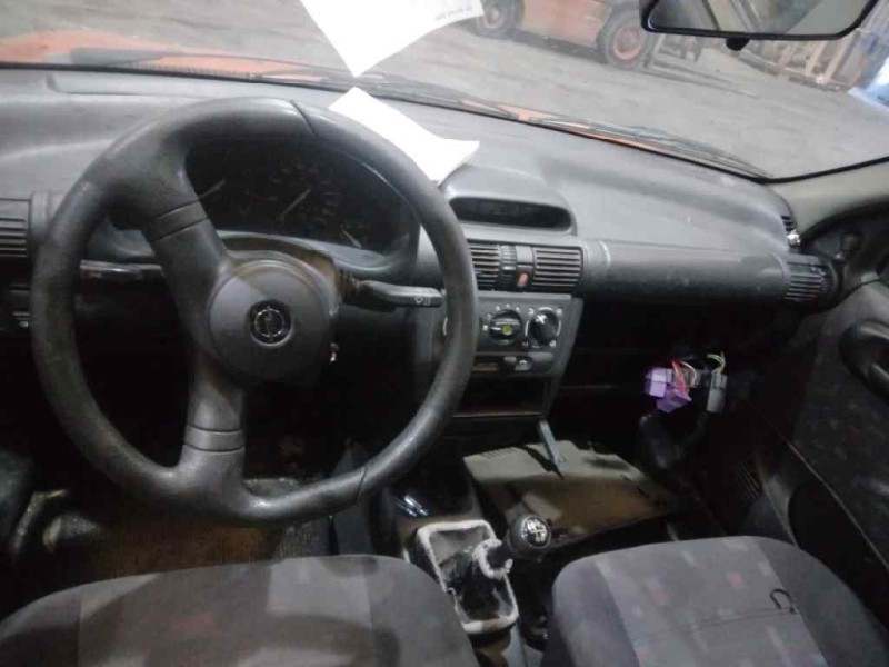 opel corsa b del año 1997