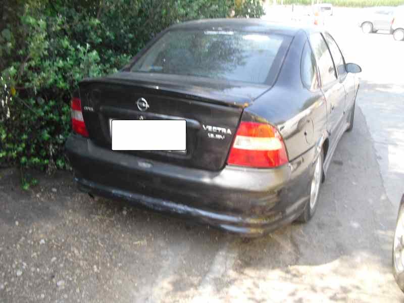 opel vectra b berlina del año 1996