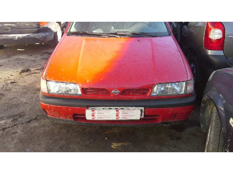 nissan sunny berlina (n14) del año 1995