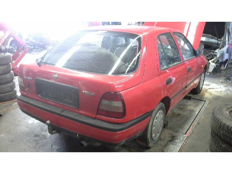 nissan sunny berlina (n14) del año 1995