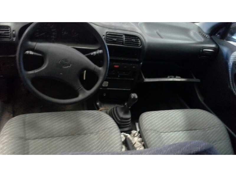 nissan sunny berlina (n14) del año 1995