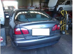 nissan primera berlina (p11) del año 2000 2