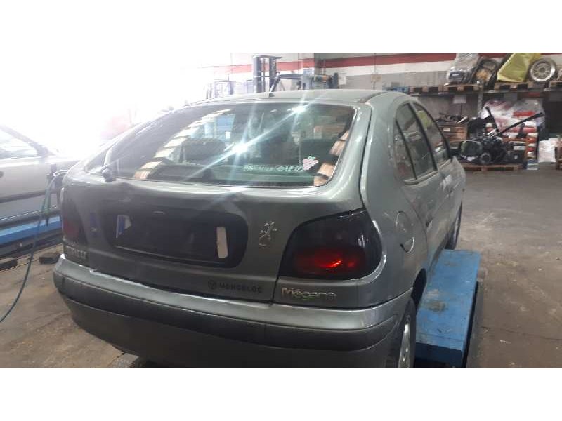 renault megane i berlina hatchback (ba0) del año 1998