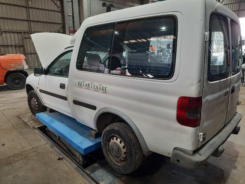 opel combo (corsa b) del año 2000