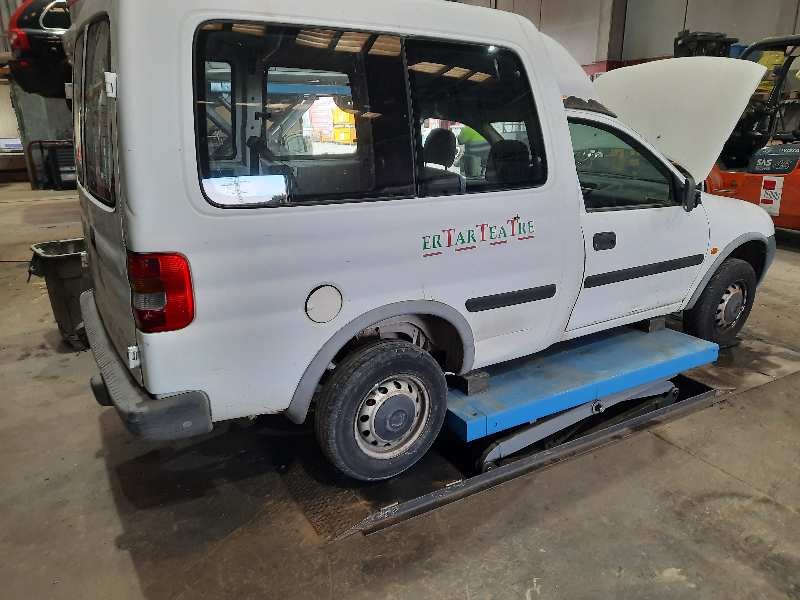 opel combo (corsa b) del año 2000