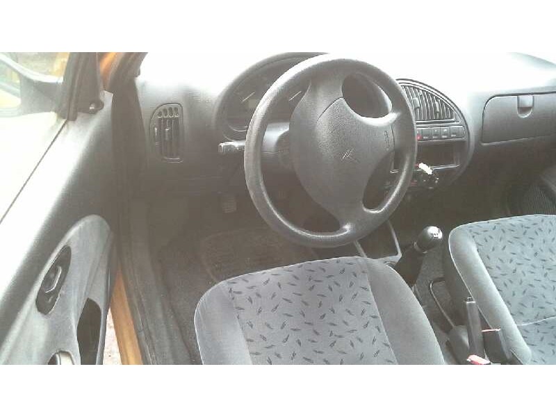 citroën saxo del año 2000