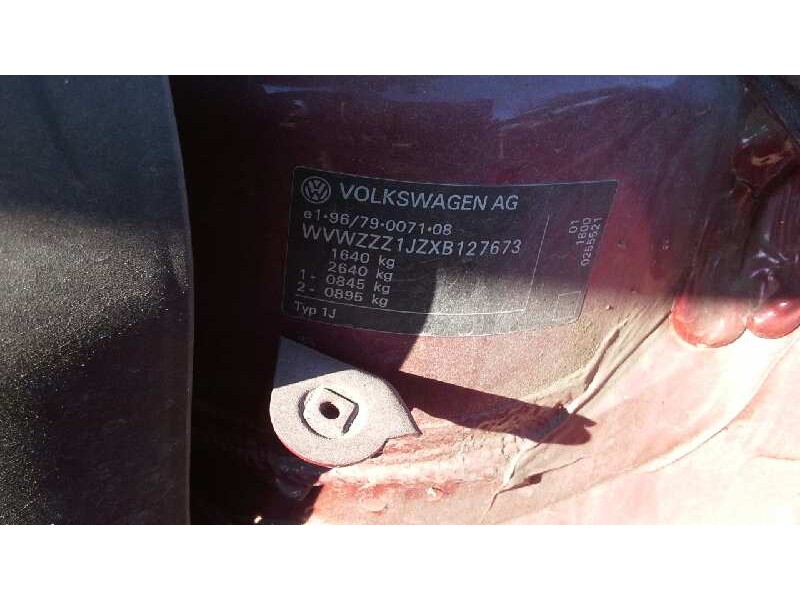 volkswagen golf iv berlina (1j1) del año 1999