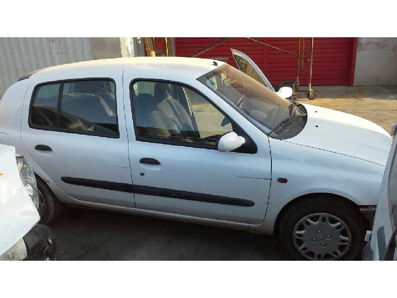 renault clio ii fase i (b/cbo) del año 2000