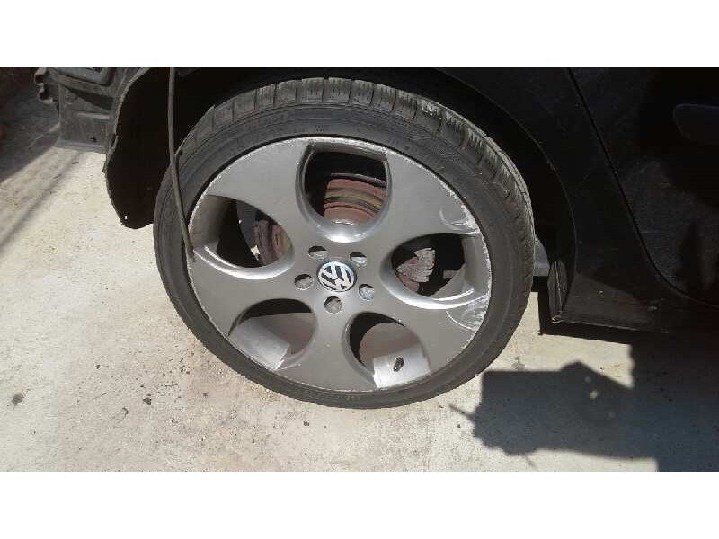 volkswagen golf v berlina (1k1) del año 2003