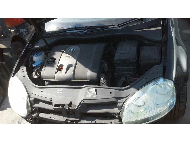 volkswagen golf v berlina (1k1) del año 2003