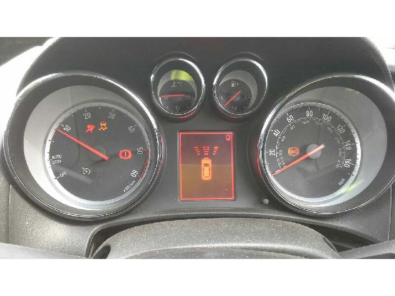 opel astra j gtc del año 2014