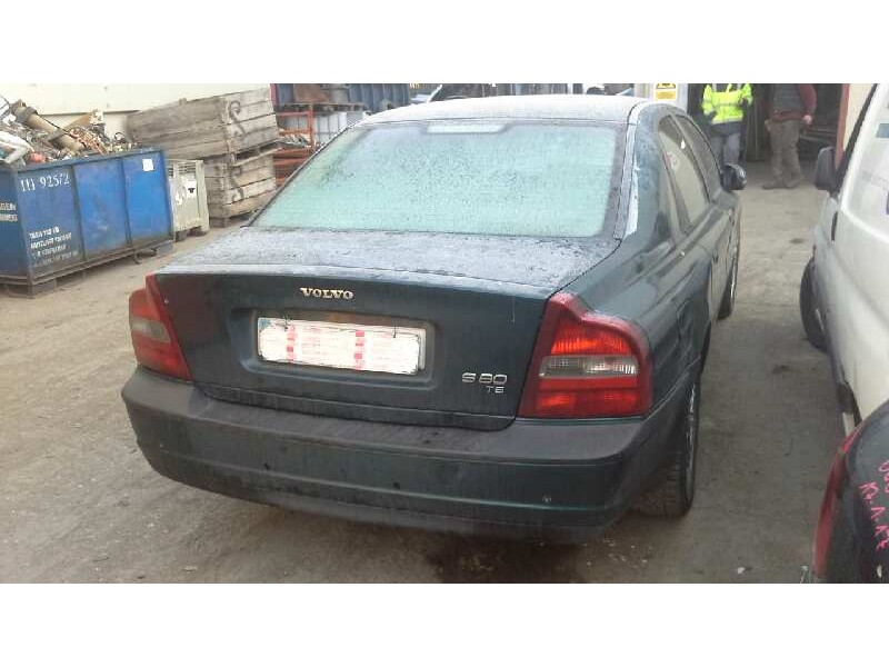 volvo s80 berlina del año 1999