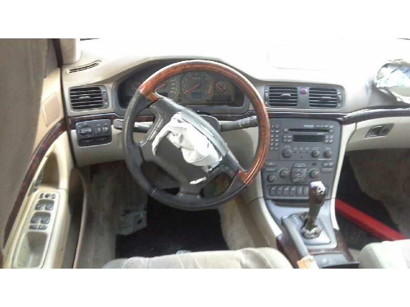 volvo s80 berlina del año 1999