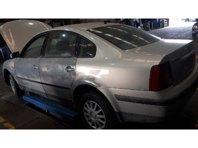 volkswagen passat berlina (3b2) del año 1997