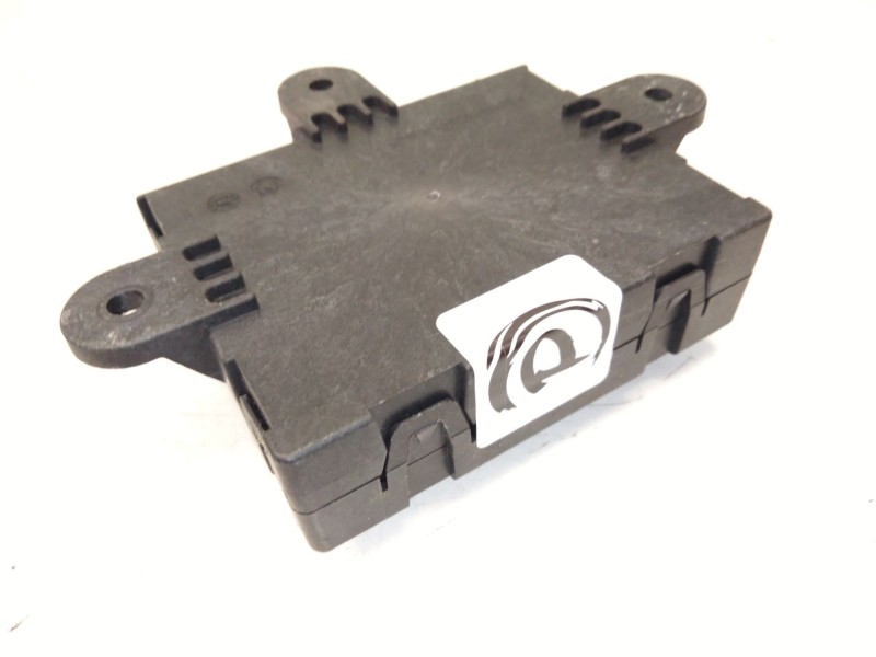Recambio de modulo control puerta para land rover discovery sport (l550) 2.0 d referencia OEM IAM GJ3214D618BA  