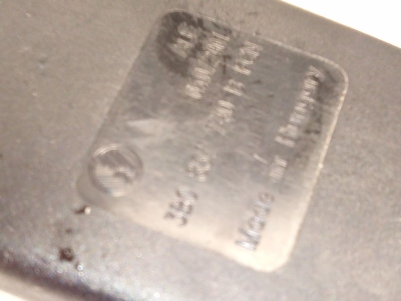 Recambio de enganche cinturon trasero derecho para volkswagen passat b5.5 (3b3) 1.9 tdi referencia OEM IAM 3B0857740B  