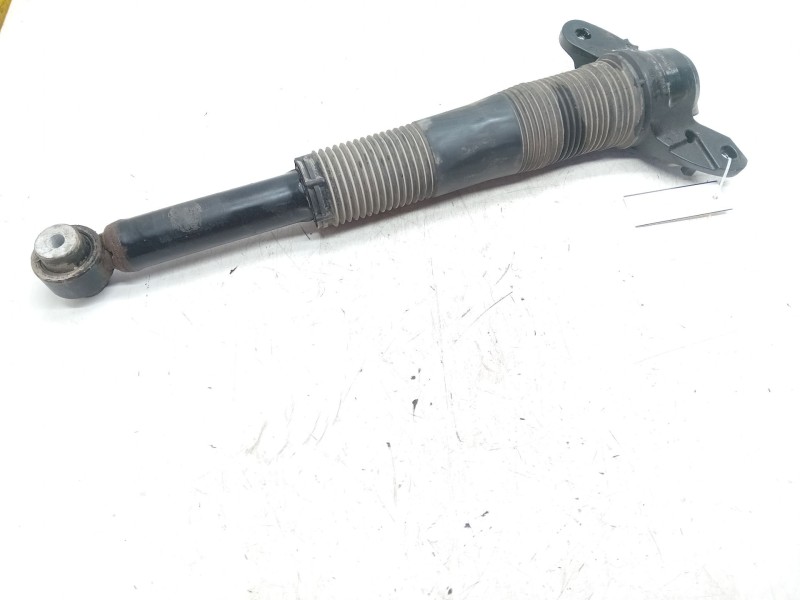 Recambio de amortiguador trasero derecho para land rover discovery sport (l550) 2.0 d referencia OEM IAM GK7218A116  