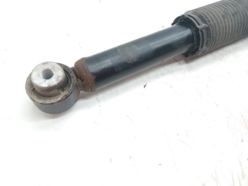 Recambio de amortiguador trasero derecho para land rover discovery sport (l550) 2.0 d referencia OEM IAM GK7218A116  