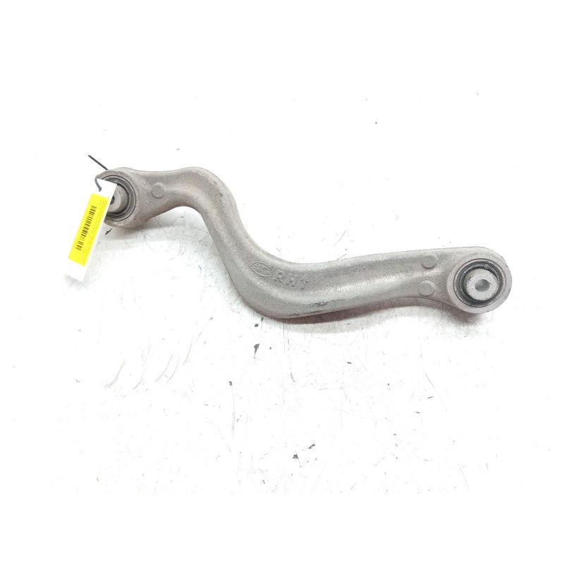 Recambio de brazo suspension superior trasero derecho para land rover discovery sport (l550) 2.0 d referencia OEM IAM FK725B672A