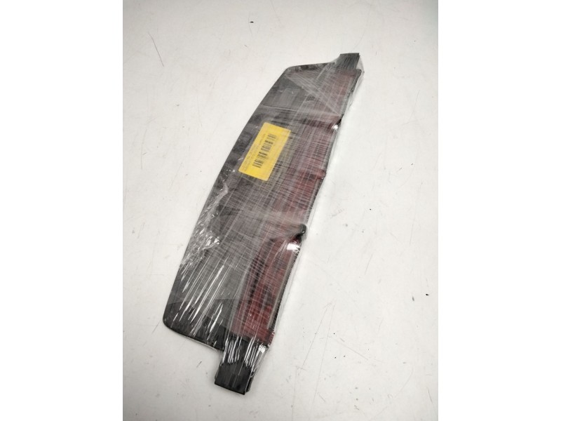 Recambio de luz central de freno para audi a4 b7 (8ec) 2.0 tfsi quattro referencia OEM IAM 4F5945097  