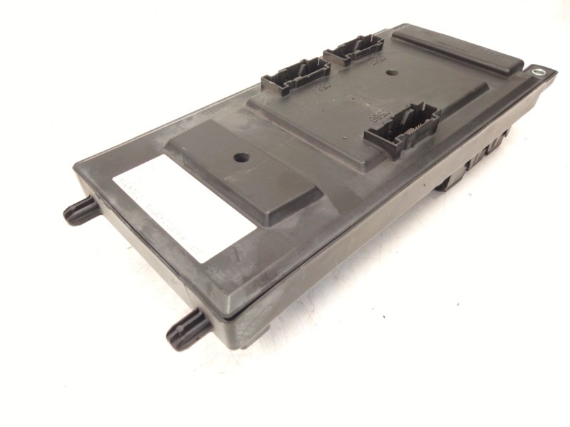 Recambio de caja reles para land rover discovery sport (l550) 2.0 d referencia OEM IAM FK7214F041AC  