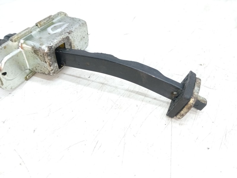 Recambio de tope de puerta delantera derecha para hyundai tucson (tl, tle) 2.0 crdi referencia OEM IAM   