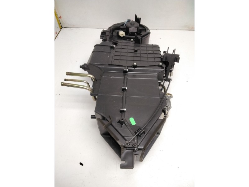 Recambio de calefaccion entera normal para nissan serena (c23) 2.3 d referencia OEM IAM 0130063081  