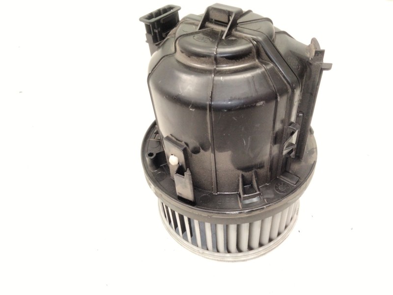 Recambio de motor calefaccion para land rover discovery sport (l550) 2.0 d referencia OEM IAM   