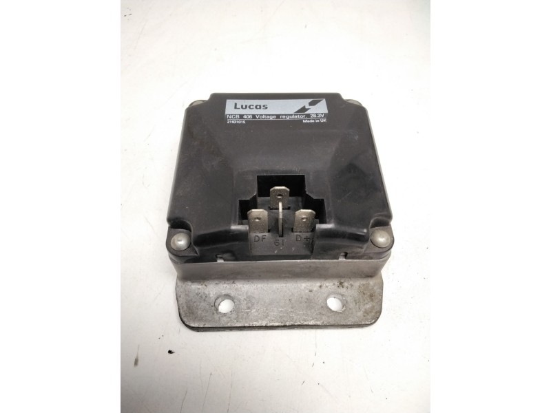 Recambio de regulador alternador para magirus-deutz m-series 130m9fak referencia OEM IAM 21931015  24V