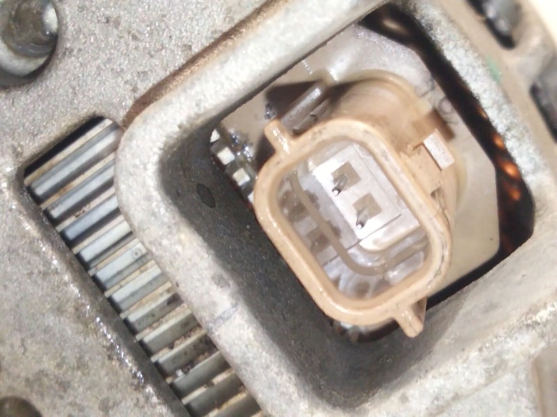 Recambio de alternador para renault trafic iii furgón (fg_) 1.6 dci 115 (fgmd) referencia OEM IAM 231009096R  