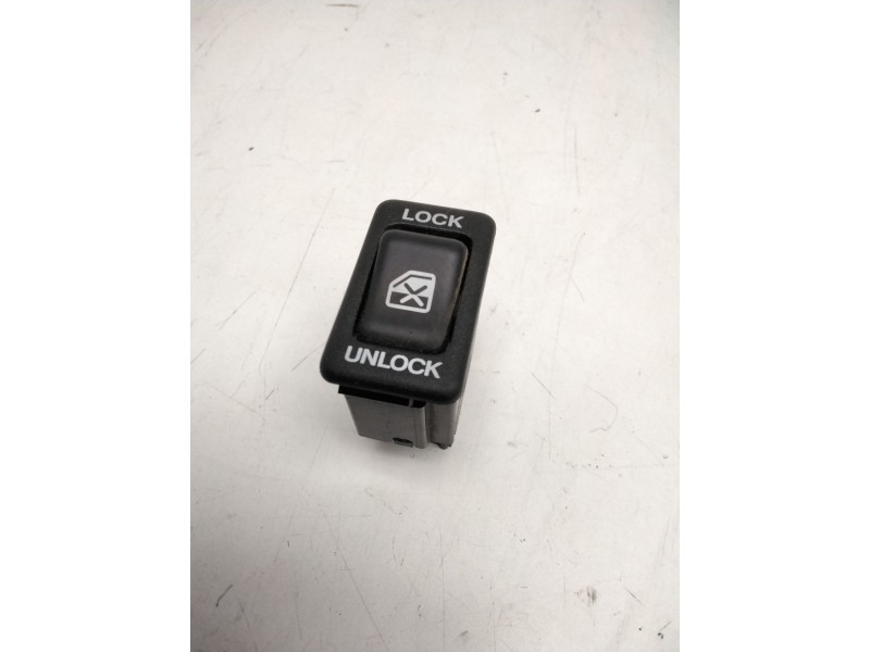 Recambio de mando elevalunas delantero derecho para nissan almera ii (n16) 2.2 dci referencia OEM IAM PA04081703  