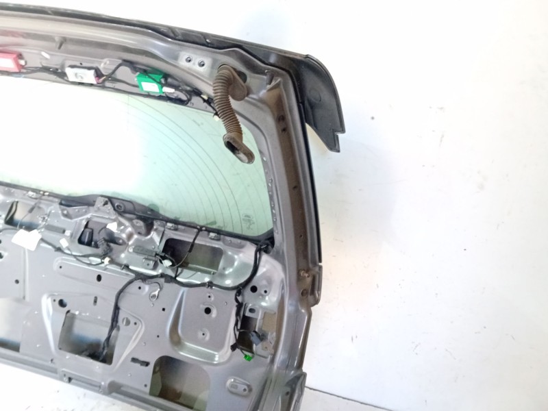 Recambio de porton trasero para land rover discovery sport (l550) 2.0 d referencia OEM IAM   