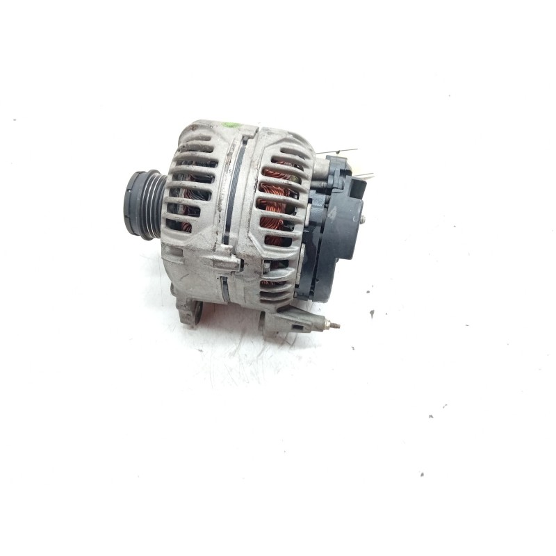 Recambio de alternador para volkswagen passat b5.5 (3b3) 1.9 tdi referencia OEM IAM   