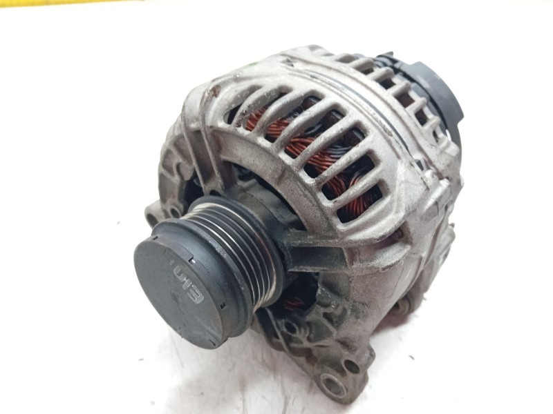 Recambio de alternador para volkswagen passat b5.5 (3b3) 1.9 tdi referencia OEM IAM   