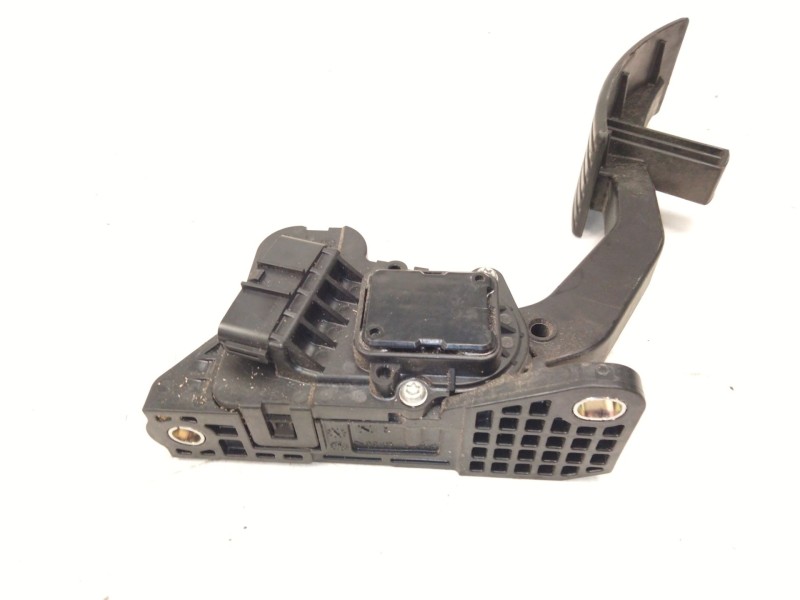 Recambio de pedal acelerador para fuso (mitsubishi) canter 7c15 eco hybrid referencia OEM IAM 7Z220222  