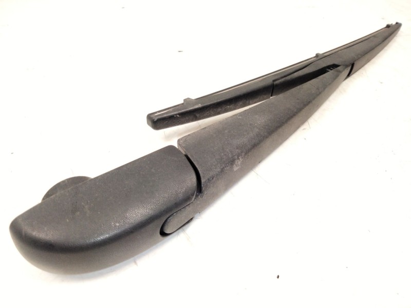 Recambio de brazo limpia trasero para land rover discovery sport (l550) 2.0 d referencia OEM IAM   