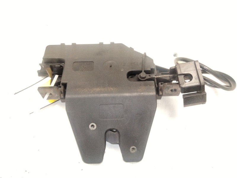 Recambio de cerradura maletero / porton para bmw 3 (e90) 320 d referencia OEM IAM 8196401  