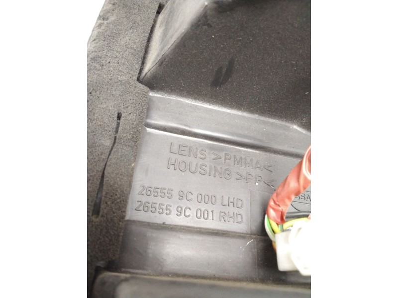 Recambio de piloto trasero izquierdo para nissan serena (c23) 2.0 d (kvjc23) referencia OEM IAM 265559C000  