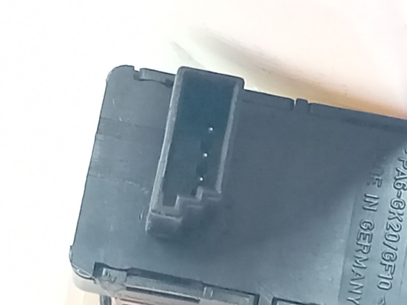 Recambio de mando elevalunas trasero derecho para bmw 3 (e90) 320 d referencia OEM IAM 6945876  