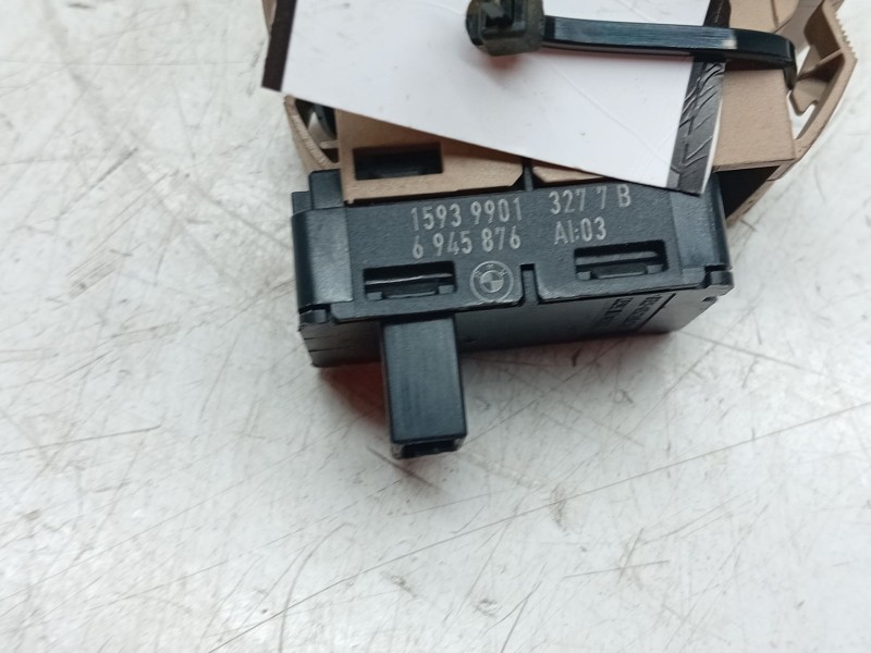 Recambio de mando elevalunas trasero derecho para bmw 3 (e90) 320 d referencia OEM IAM 6945876  