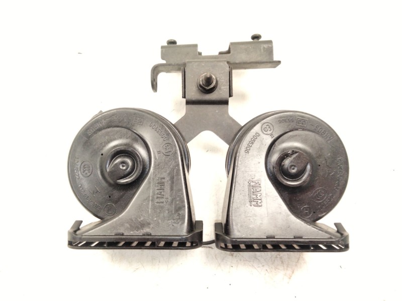 Recambio de claxon para land rover discovery sport (l550) 2.0 d referencia OEM IAM BJ3213A803AC  