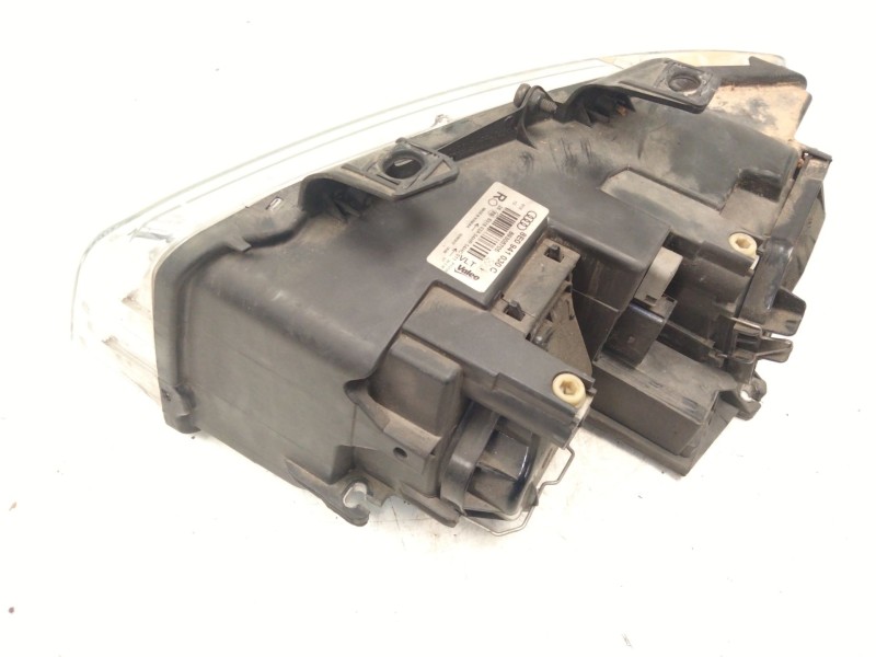 Recambio de faro derecho para audi a4 b6 (8e2) 1.9 tdi referencia OEM IAM 8E0941030C  