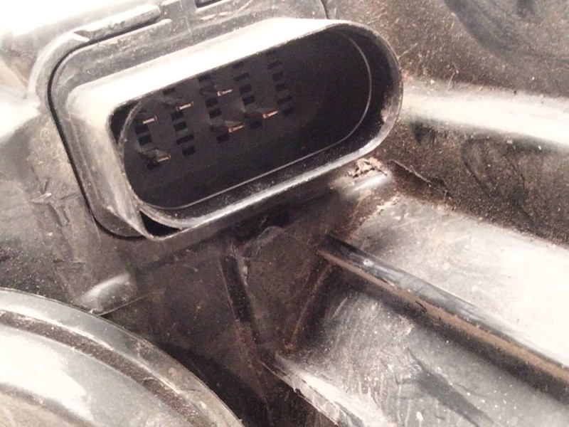 Recambio de faro izquierdo para volkswagen scirocco iii (137, 138) 1.4 tsi referencia OEM IAM 1K8941005  