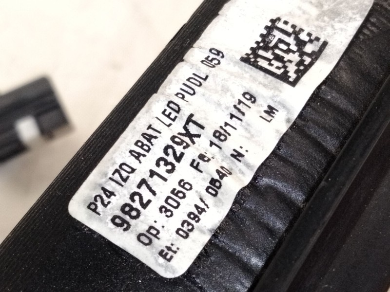 Recambio de retrovisor izquierdo para peugeot 2008 i (cu_) 1.2 thp 130 / puretech 130 referencia OEM IAM 98271329  