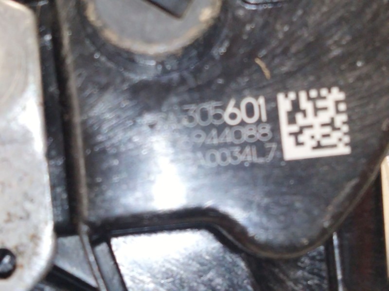 Recambio de cerradura puerta trasera izquierda para peugeot 2008 i (cu_) 1.2 thp 130 / puretech 130 referencia OEM IAM 305601  