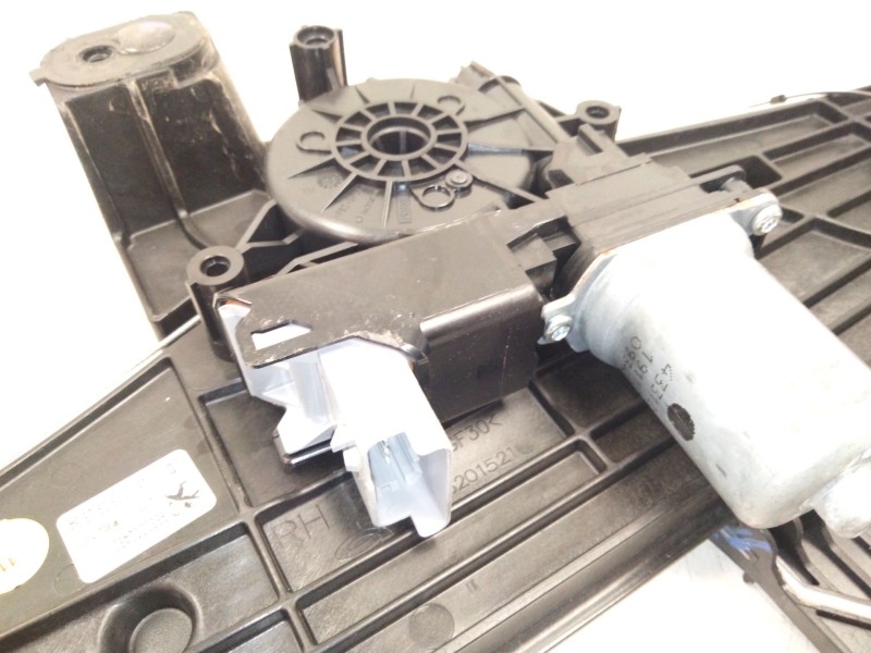 Recambio de elevalunas trasero derecho para peugeot 2008 i (cu_) 1.2 thp 130 / puretech 130 referencia OEM IAM 9830002480  