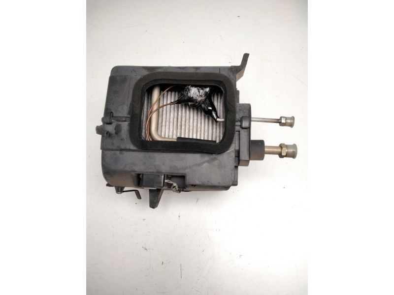 Recambio de caja evaporador aire acondicionado para nissan terrano ii (r20) 2.4 4wd referencia OEM IAM 272707F400  CR-90E
