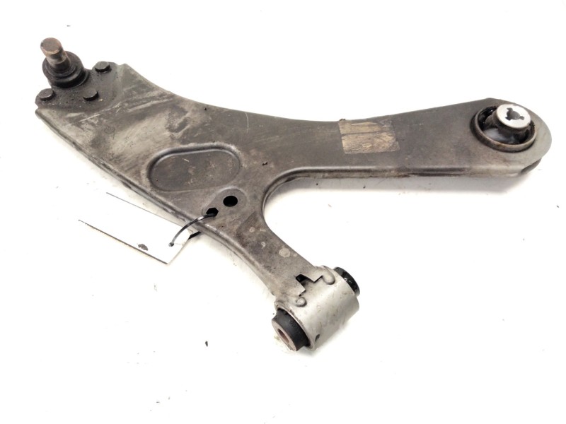 Recambio de brazo suspension inferior delantero derecho para peugeot 2008 i (cu_) 1.2 thp 130 / puretech 130 referencia OEM IAM 